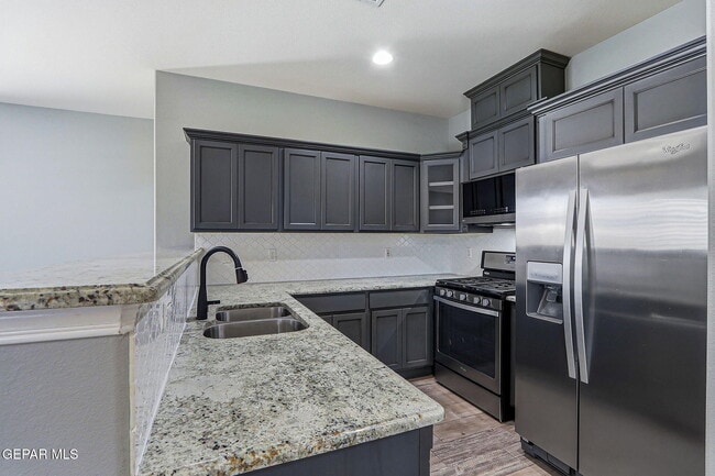 Building Photo - 2120 Honour Point Pl