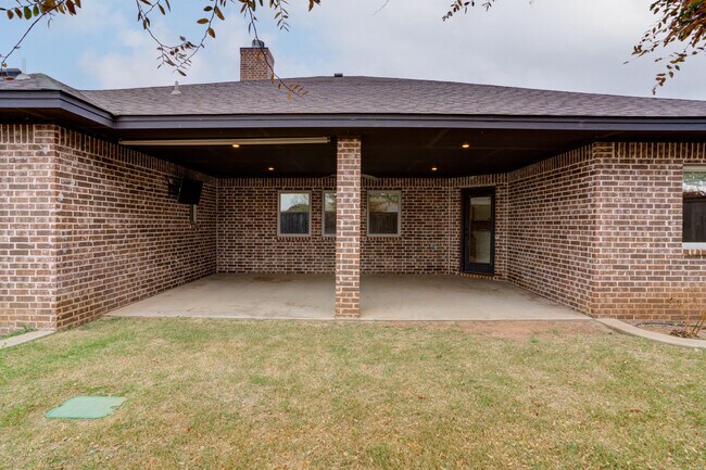 Building Photo - 803 Avenue S