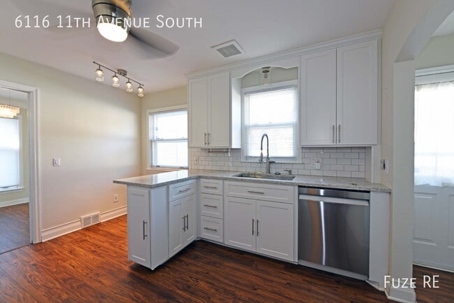 Building Photo - 6116 11th Ave S