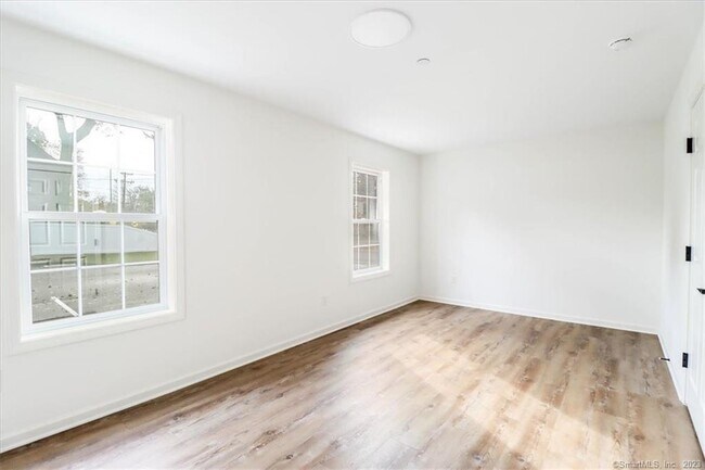 Building Photo - 80 South St