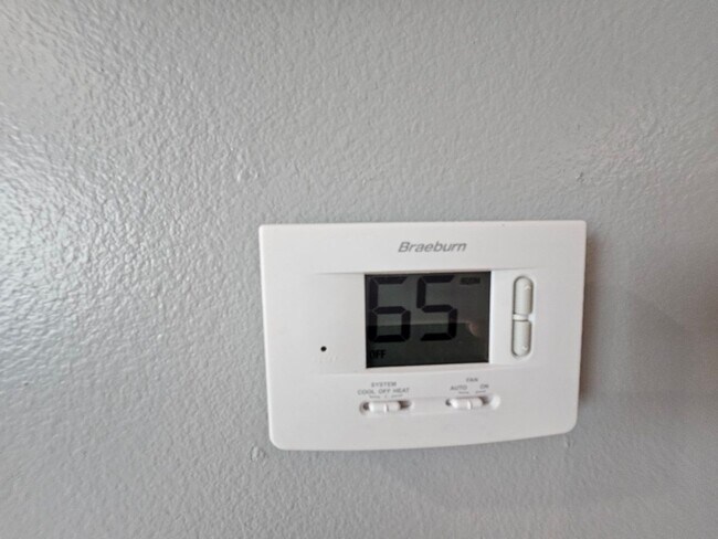 Building Photo - 32(839)