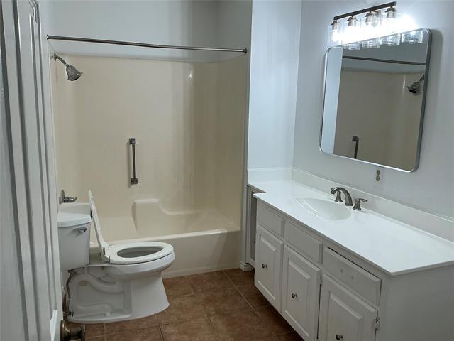 Building Photo - 4715 Lester Dr