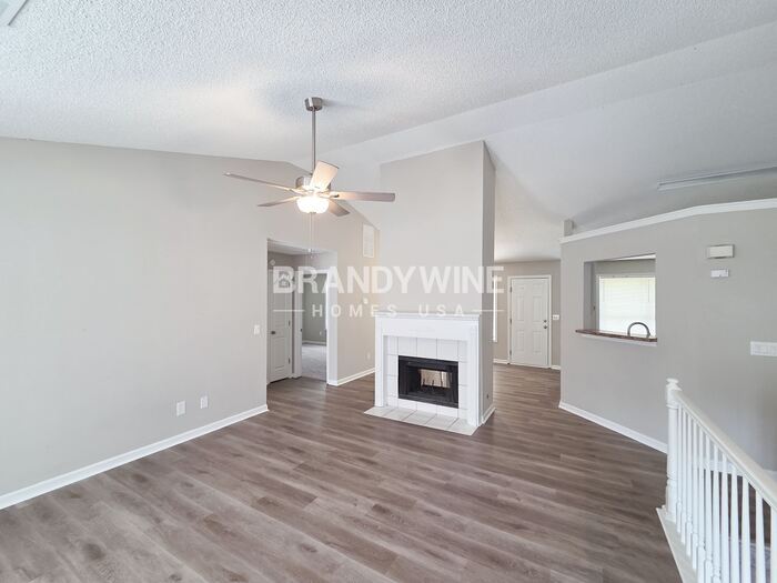 Building Photo - 10342 Commons Crossing