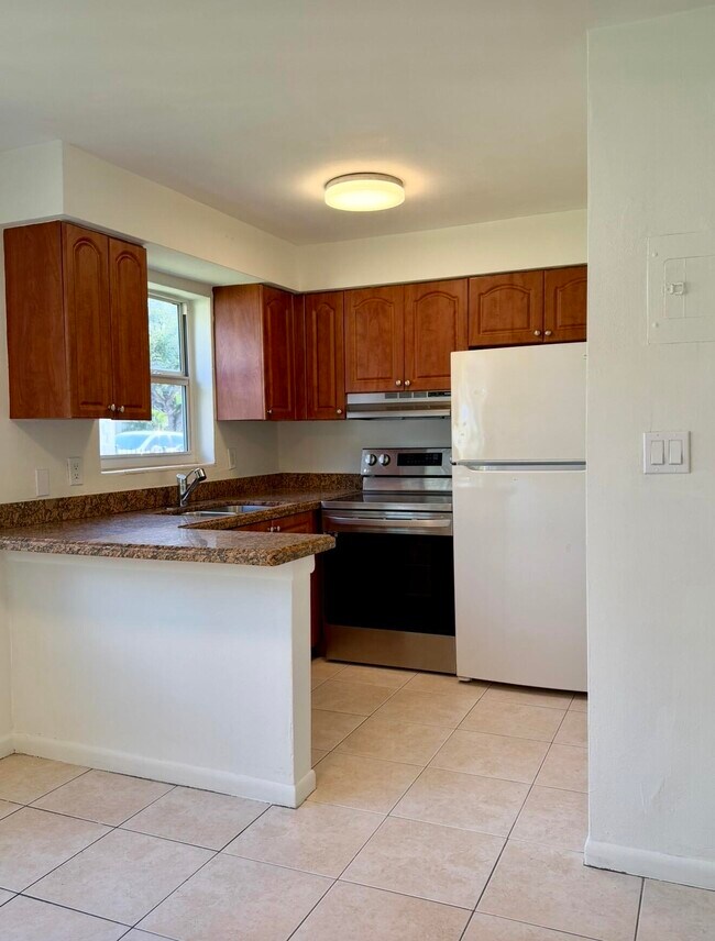 Building Photo - 5210 SW 90th Way