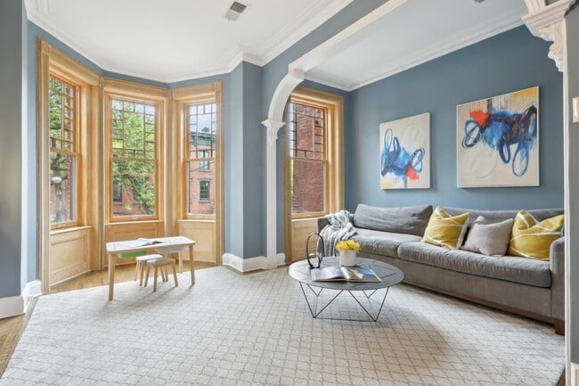 Building Photo - 254 4th St
