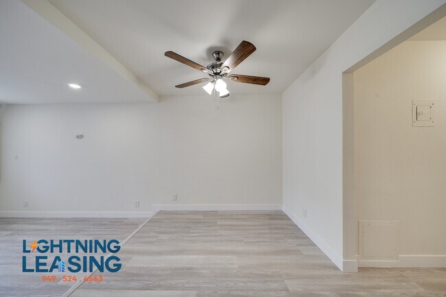 Building Photo - 6736 Independence Ave