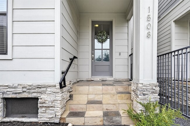 Building Photo - 1508 Beall St