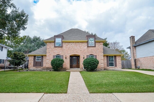Primary Photo - 1606 Crystal Hills Dr