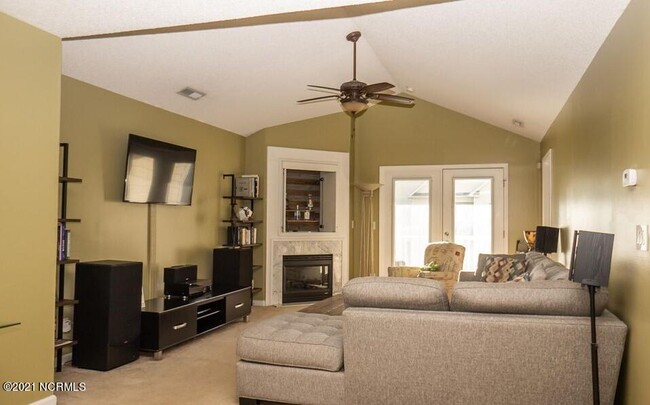 Building Photo - 5002 Hunters Trail