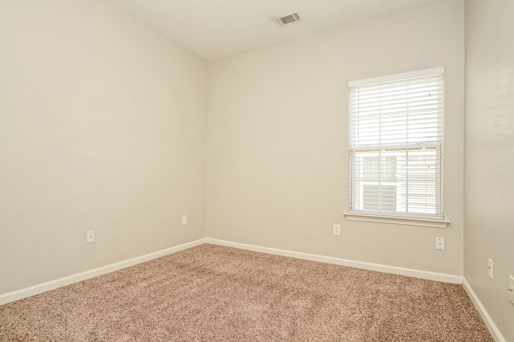 Building Photo - 1285 Winwood Dr