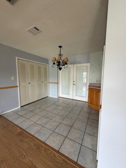Building Photo - 1006 Wyoming Ct