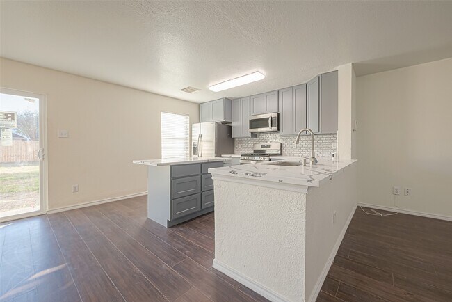 Building Photo - 19839 Rustic Lake Ln