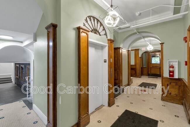 Building Photo - 401 Delaware Ave