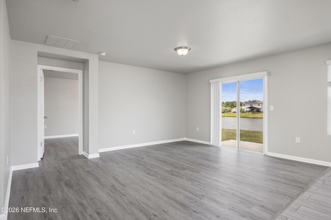 Building Photo - 6853 Sandle Dr