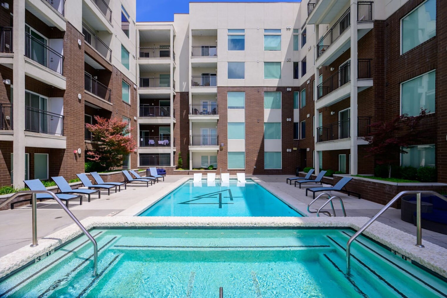 Building Photo - 380 S 400 E