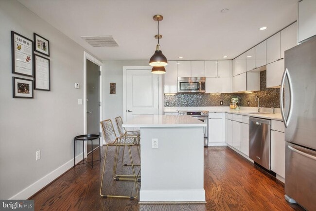 Building Photo - 2920 Georgia Ave NW