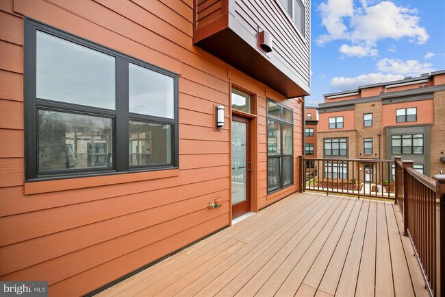 Building Photo - 3234 Royal Fern Pl