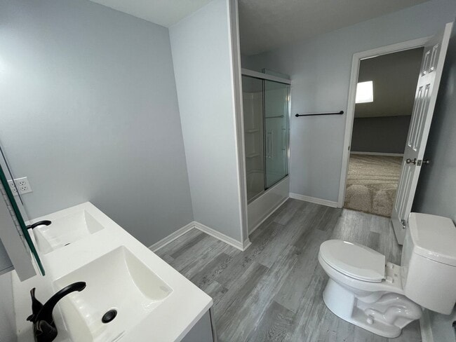 Building Photo - For Lease - 3 BR|2 BA Near Tyndall Air For...
