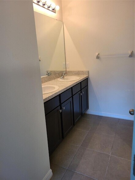 Building Photo - 5327 San Palermo Dr