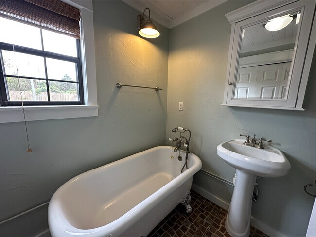 Building Photo - 59 Wedge Ct