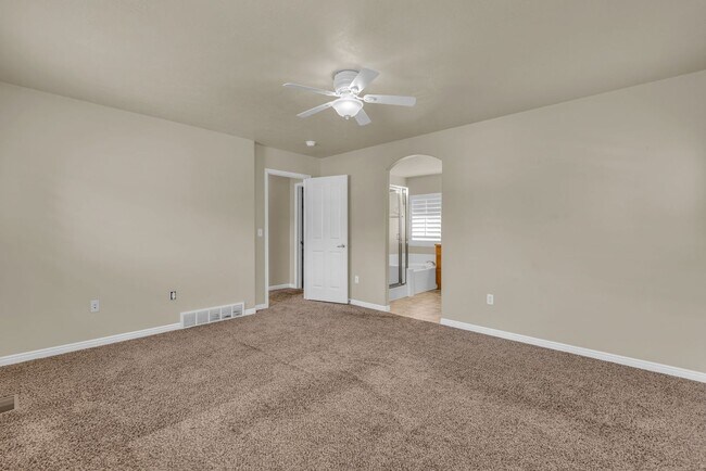 Building Photo - 6169 S 1375 E