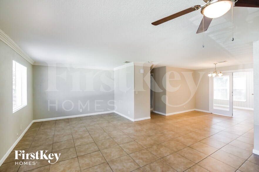 Building Photo - 1247 NW 55th Ave