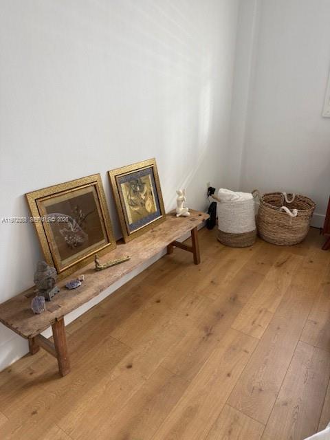 Building Photo - 1300 Lincoln Rd