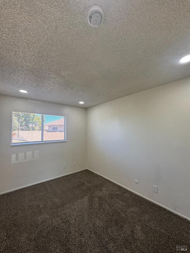 Building Photo - 118 Yorkshire Ct