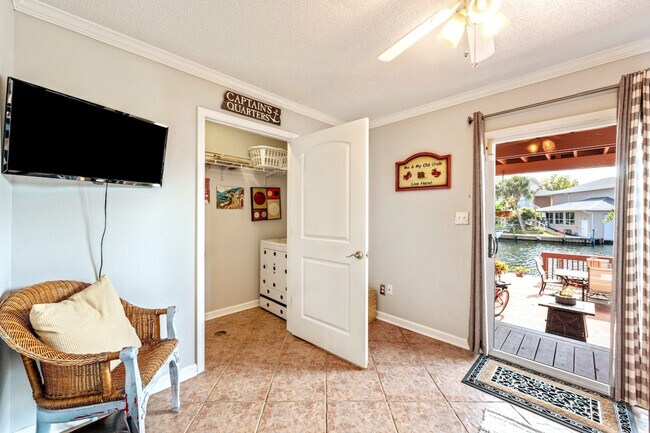 Building Photo - 149 Durango Rd