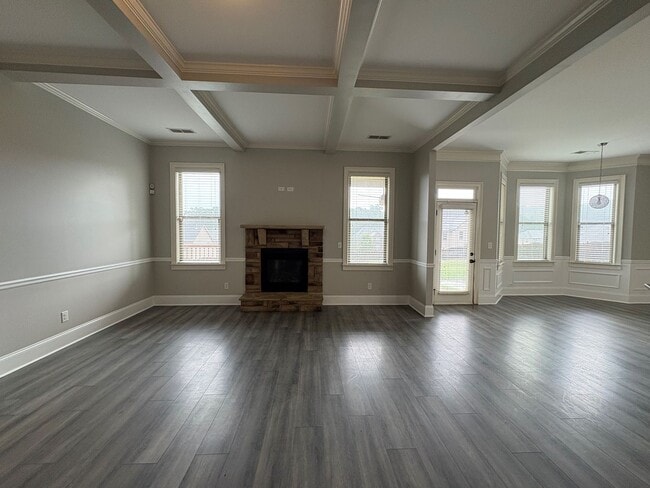 Building Photo - Gorgeous 5 Bedroom Home in Dacula with A L...