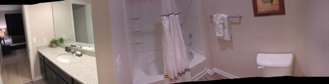 Building Photo - 1445 Broadcloth St