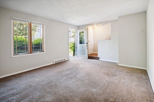 Building Photo - 1349 W 87th St