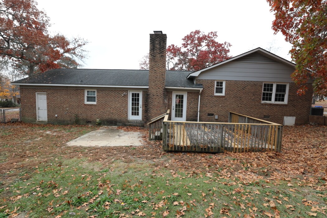 Building Photo - 1815 Paisley Ave