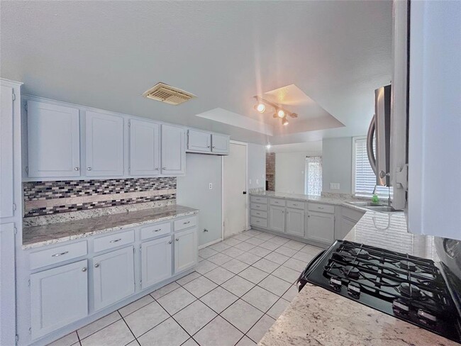 Building Photo - 18519 Sweetjasmine Ln