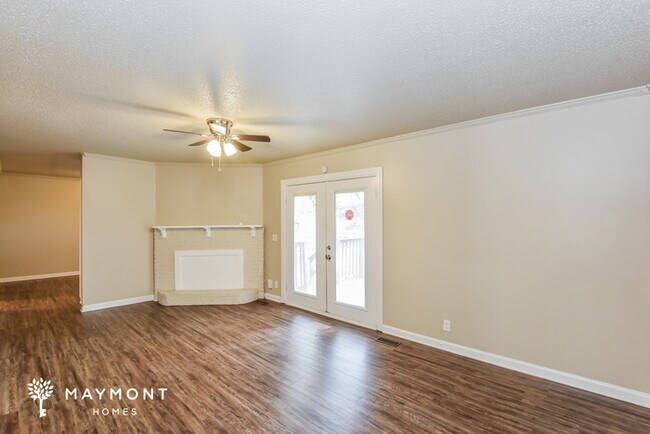 Building Photo - 2604 Pentolope Dr SE