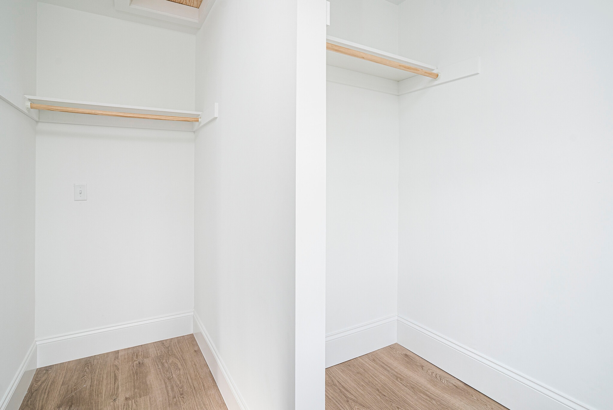 Building Photo - 50 Hopkins Ln