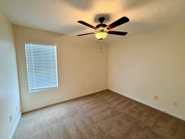 Building Photo - 1516 Destiny Dr