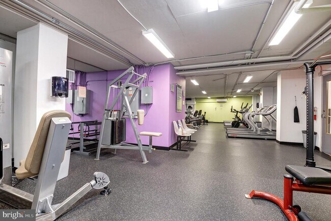 Building Photo - 10500 Rockville Pike