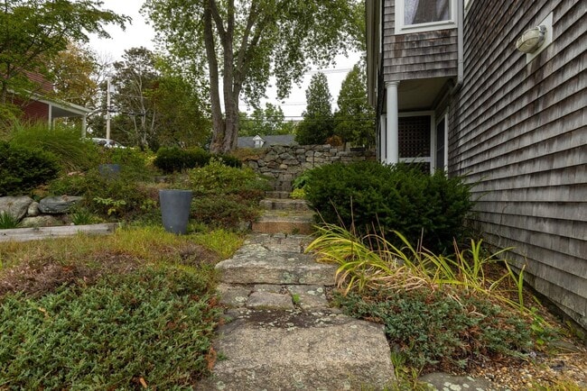 Building Photo - 148 Whipple Rd