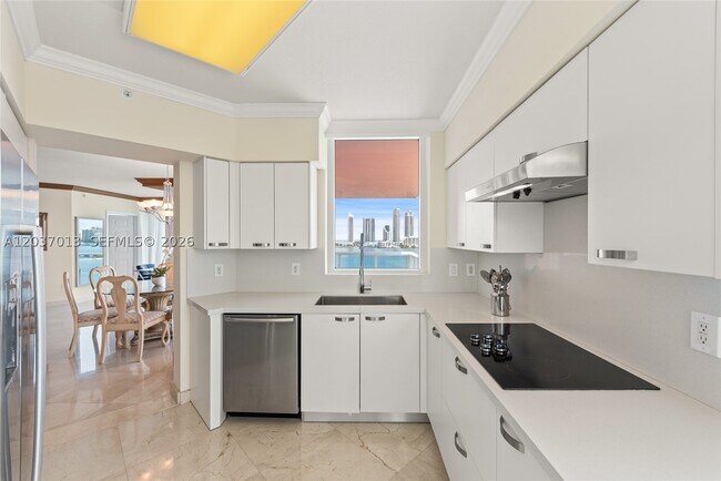 Building Photo - 3370 Hidden Bay Dr