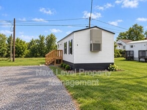 Building Photo - 111 S Cedar Dr