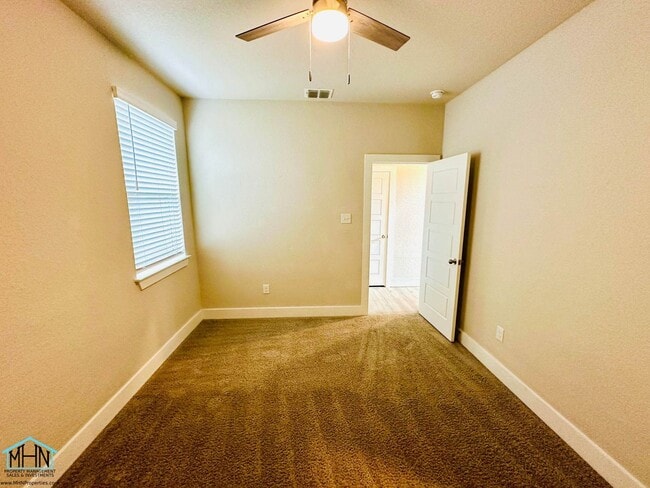 Building Photo - Welcome Home to Modern Elegance in Copper Branch!