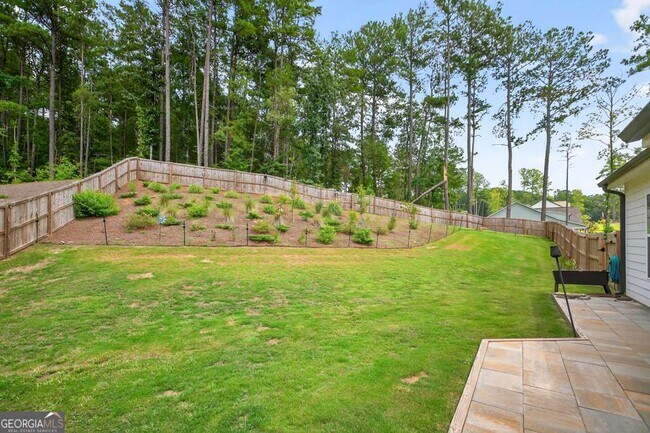 Building Photo - 2121 Charmond Dr