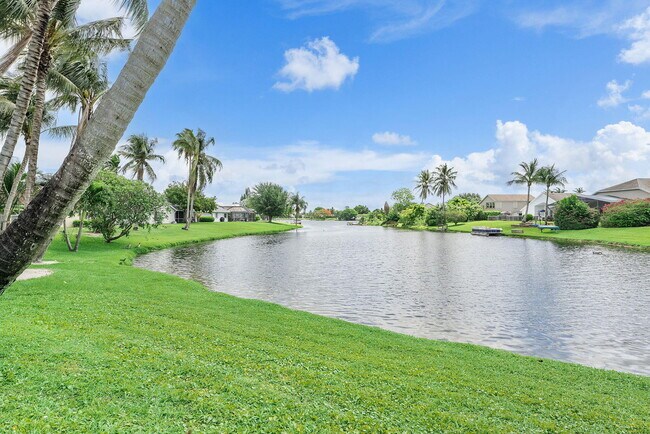 Building Photo - 1248 Lake Breeze Dr