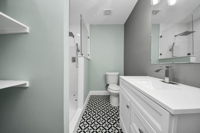 Building Photo - 7135 Cayton St