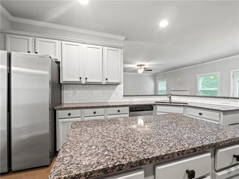 Building Photo - 1180 Grayson Oaks Dr