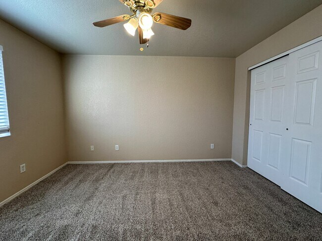 Building Photo - 11387 E 26th St