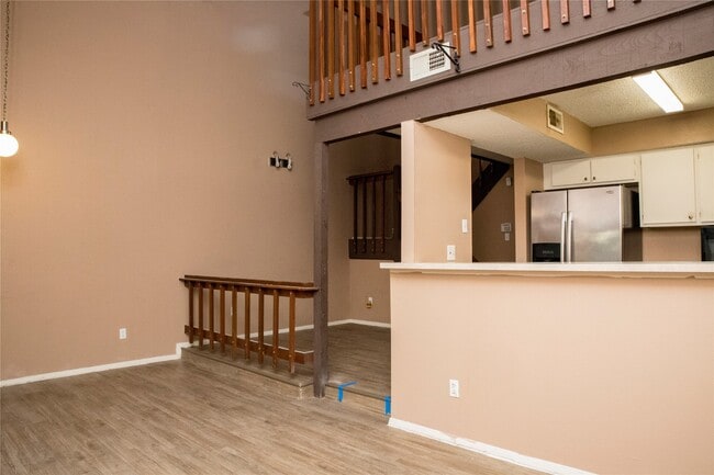 Building Photo - 7075 Greenway Chase St