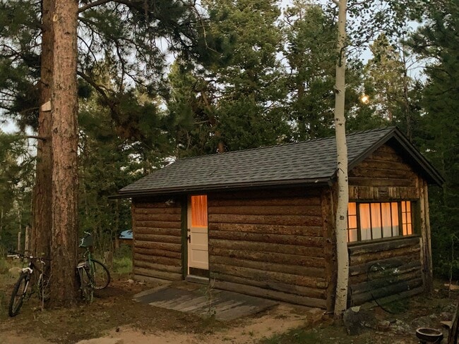 Building Photo - 258 Raccoon Cir