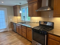 Building Photo - 27-29 Elmway Street